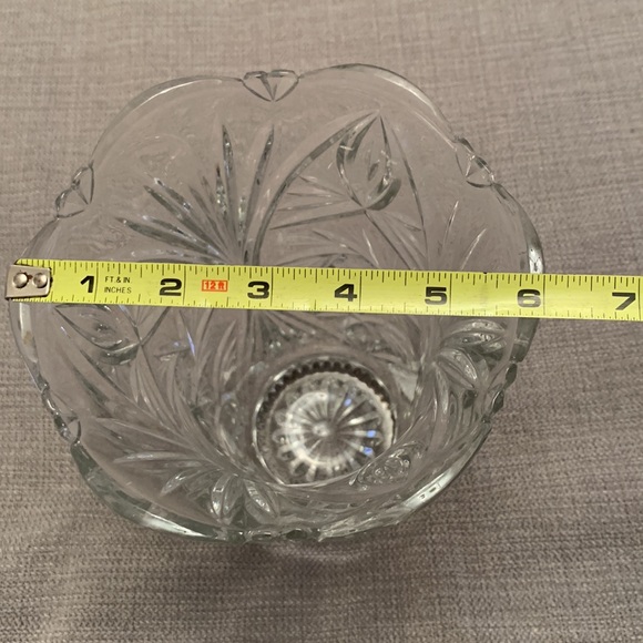 Large Vintage Cut Glass Vase - Picture 6 of 10
